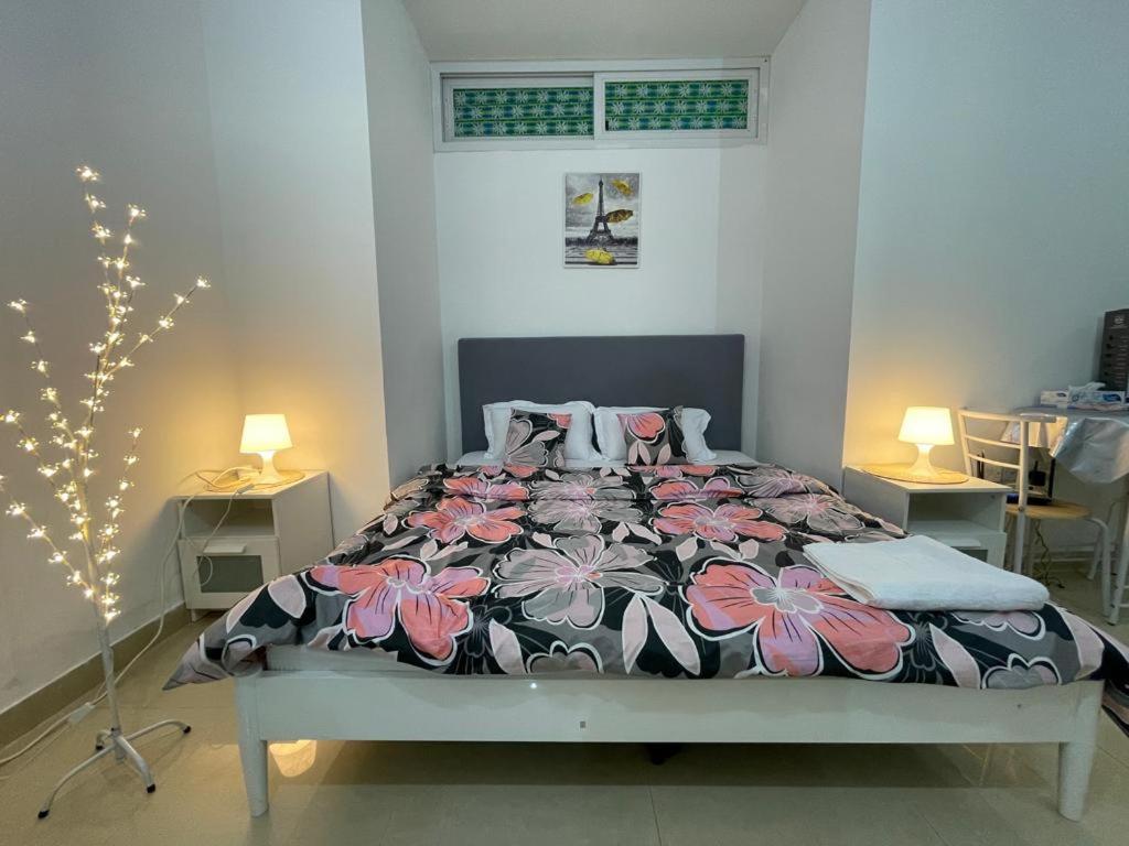 Private Cozy Furnished No 14 Khalidiya Park Uae Apartment *