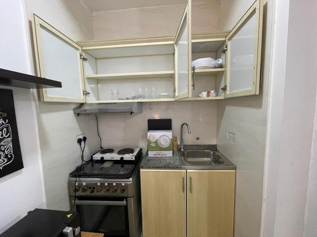 Apartment Private Cozy Furnished No 14 Khalidiya Park Uae *