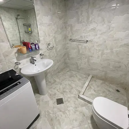 Private Cozy Furnished Studio No 14 Khalidiya Park Villa Abu Dhabi Uae Exterior photo