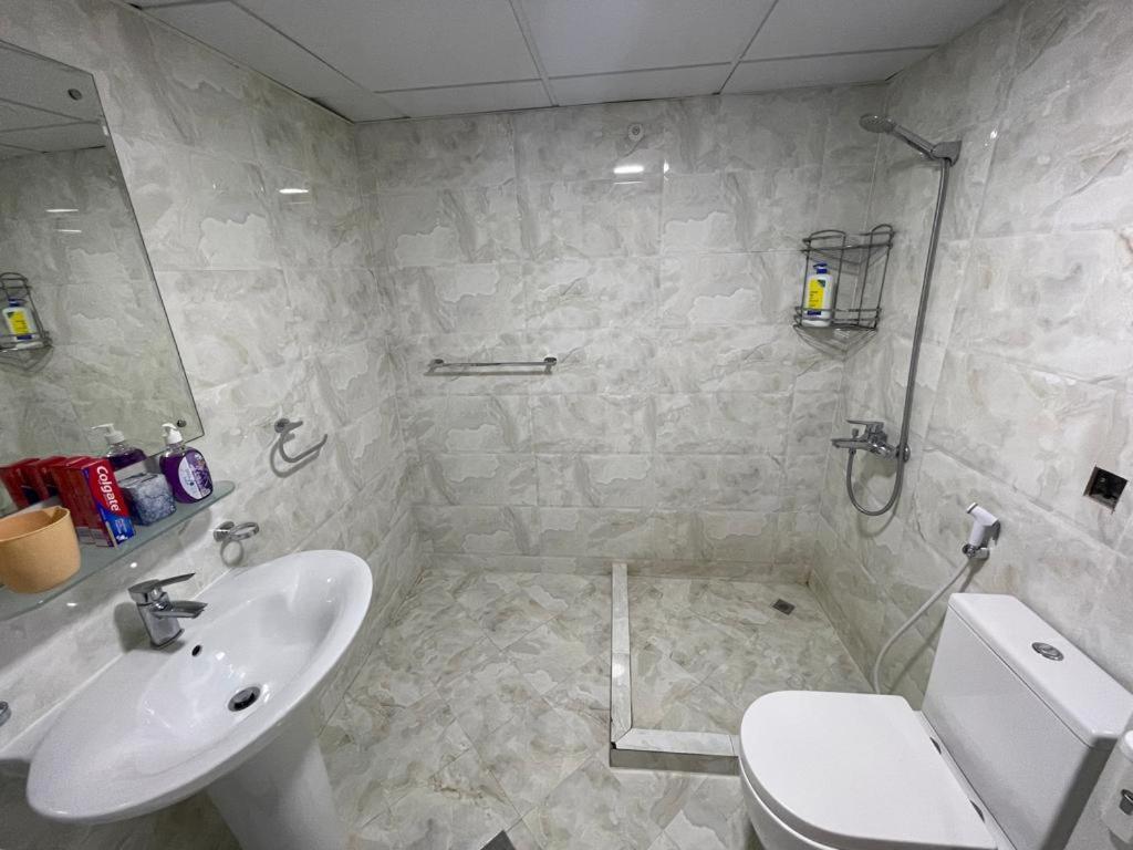 Appartamento Private Cozy Furnished No 14 Khalidiya Park Uae Abu Dhabi